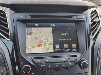 Hyundai i40 CW 1.7 CRDi HP Business A/T za 9.990 € - 16