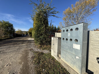 Záhrada 626 m2 v peknej lokalite v Rači na Žabom Majeri za s - 16