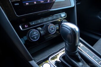 Volkswagen Passat 2.0 TDI 4Motion DSG TOP STAV - 16