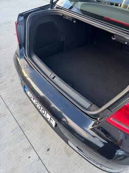 Volkswagen Passat B7 Sedan 1.6 TDI 77 kW – 2011 - 16