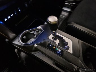 Toyota RAV4 4x4 2,5 Hybrid 114 kW Auto Full Led - 16