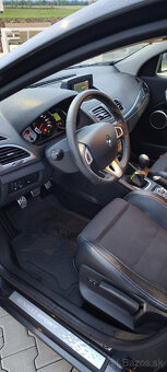 Renault MEGANE GT Sport - 16