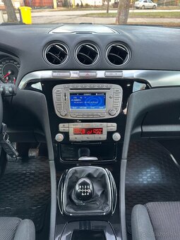 Ford S-Max Titanium 2,0Tdci 103Kw 140Ps Rv:2010 7Miestny - 16