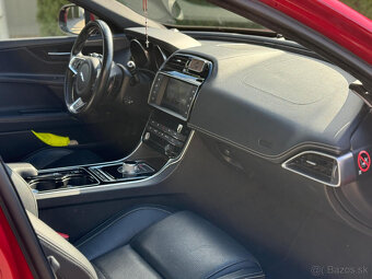 Jaguar XE benzin 2.0 177kw R-Sport AT - 16