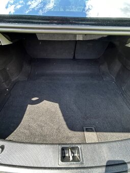 Mercedes benz E - 16