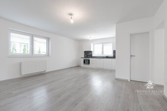 EXKLUZÍVNE NA PREDAJ KOMFORTNÝ 5-IZBOVÝ RODINNÝ DOM V MODRE - 16