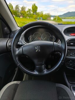 Peugeot 206 1.6 Benzín,  Automat , 117 000km , Nová STK - 16