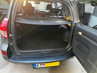 Toyota RAV4 2.2 D-4D 180 LUXURY - 16