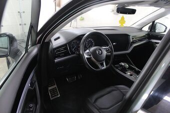 Volkswagen Touareg 3.0 V6 TDI SCR R-Line 4Motion - 16