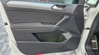 Volkswagen Touran 2.0 TDi 110kw DSG 2022 - 16