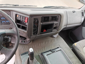 Prodám skříňový RENAULT PREMIUM 420.26 PR 6X2 EURO 3 - 16