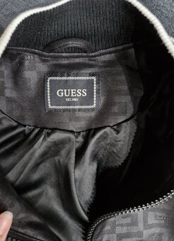 NOVE Guess fialova, hneda, cierna logovana bunda - 16