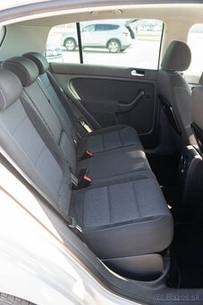 Volkswagen Golf Plus 1.6 TDI Highline - 16