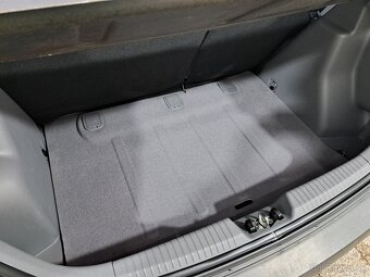 Kia Rio - 16