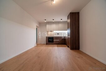 GESTTO | 4-IZBOVÝ BYT NA PREDAJ | 2x LOGGIA | KOMPLETNÁ REKO - 16
