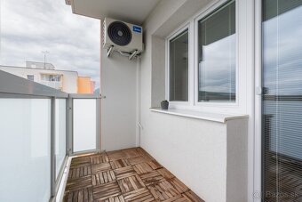 Dizajnový 2-izbový byt po nadštandardnej rekonštrukcií - 16