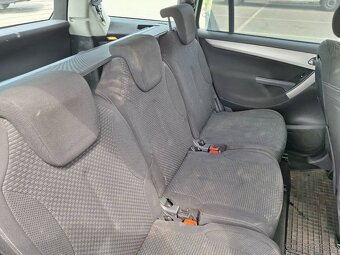 Citroen Grand Picasso - 16