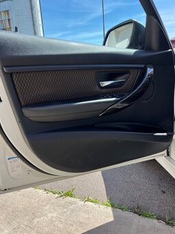 BMW Rad 3 F31 320D Luxury - 16