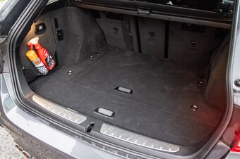 BMW 320d Touring xDrive 140kW / M Sport / - 16