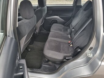 MITSUBISHI OUTLANDER 2,0Di-D 4x4 - 16