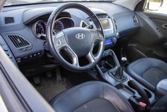 HYUNDAI iX35 2.0I LPG 120kW 4x4 2010 - 16