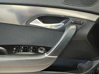 Hyundai i40 1.7 CRDi STYLE WEBASTO  TOP VÝBAVA  AUTOMAT - 16
