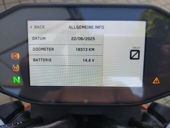 KTM 790 Duke 2023 - 16