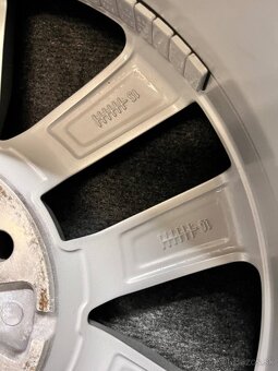 5x112 R16 originál alu VW Touran - ET 48 - TOP STAV - 16