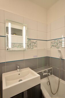 EXKLUZÍVNY PREDAJ 3i BYTU (99 m²) S GARÁŽOU A ZÁHRADOU V NZ - 16