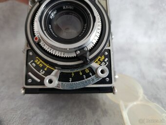 Starý československý fotoaparát Flexaret VII s krabici a pou - 16