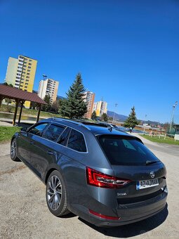 Škoda Superb Combi automat 4x4 r.v 2017 Laurint & Klement - 16