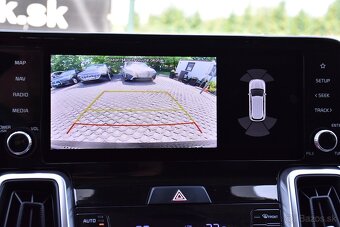 Kia Sorento 1.6 T-GDI HYBRID 4X4 AUTOMAT 7_MIESTNE SR 2021 - 16