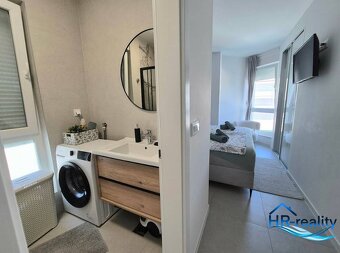 Novalja – nádherne zariadený apartmán neďaleko pláže - 16