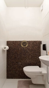 Veľký 3- izbový byt v centre - 16