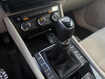 Škoda Superb 2.0 TDI Style – 110 kW - 16