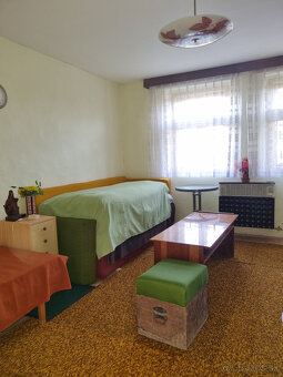 2 x RODINNÝ DOM a POZEMOK 1099 m2 POBEDÍM - NMNV - 16
