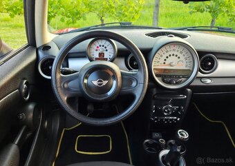 Mini One 1.6 16V 55KW/75 koní R.V.02/2013 - 16