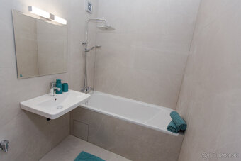 NA PREDAJ 3-izb.byt Petržalka, kompletná rekonštrukcia - 16