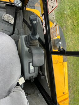 Minibagr JCB 802.4 / 2x lžíce / 2,5t / 2005 - 16