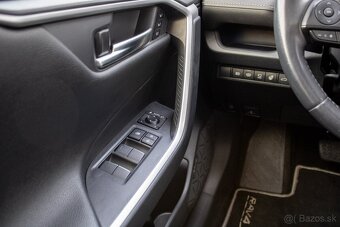 Toyota RAV4 2.5 Hybrid e-CVT Executive AWD, ODPOČET DPH - 16