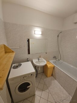 PREDAJ 2 IZBOVÝ BYT BRATISLAVA RUŽINOV PRIEVOZ - 16