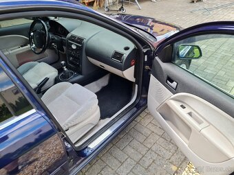 Ford Mondeo TDDI 2.0 Ghia - 16