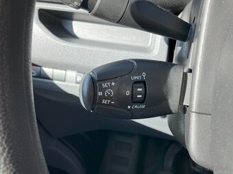 Peugeot Expert 2.0 BHDi L2H1 90kW Premium M6, 5d - 16
