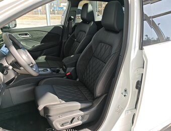 Nissan Qashqai TEKNA MILD HYBRID XTRONIC 4X4 / AJ NA SPLÁTKY - 16