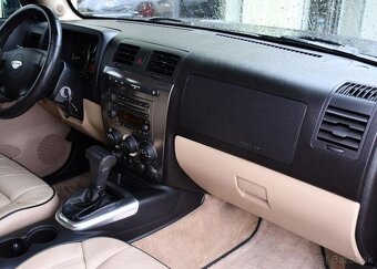 Hummer H3 5.3 V8 ALPHA ČR 224 kw - 16