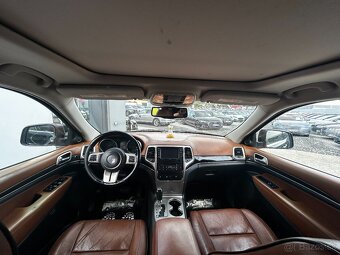 Jeep Grand Cherokee - 16