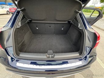 MERCEDES BENZ GLA 200d 4Matic automat - 16