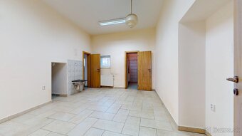 Prenájom obchodných priestorov v centre Dolného Kubína - 16