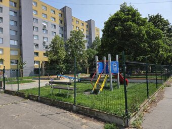 Stupava - prenájom 2 izb byt, cena s energiami pre 1 osobu 5 - 16