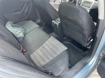VW PASSAT 1.9 TDI 77KW SEDAN - 16